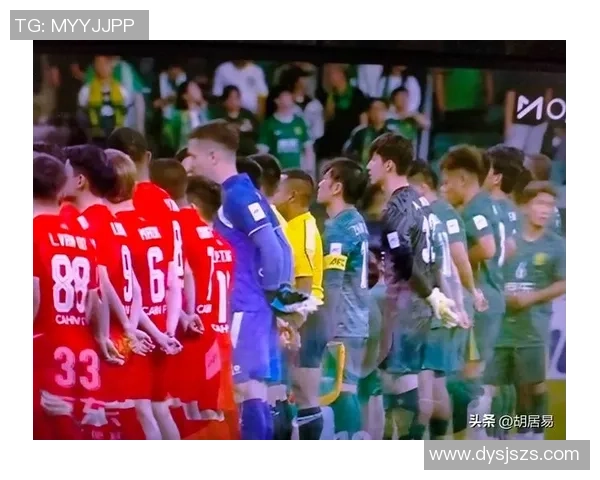 长发飘逸的足球明星们如何用独特风格征服赛场与球迷